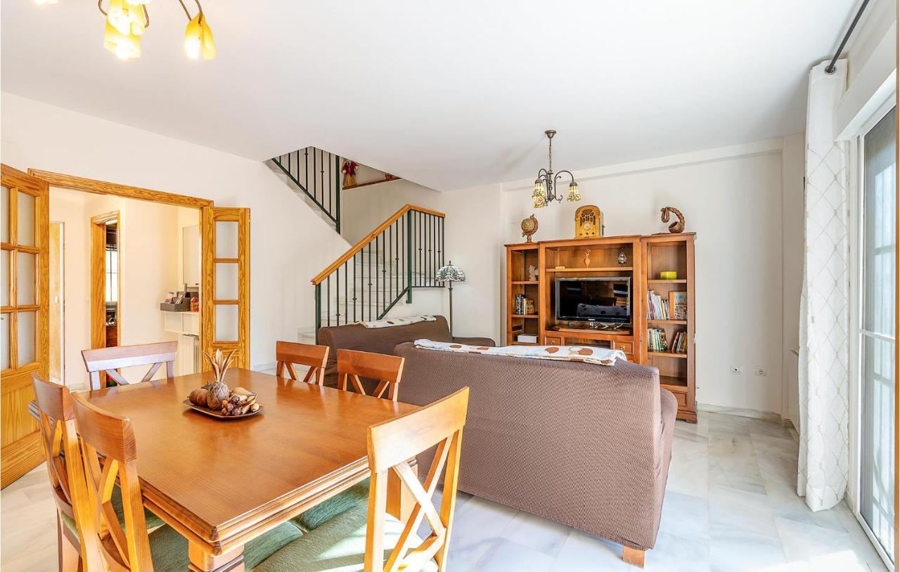 3 Bedroom Stunning Home In Cenes De La Vega Exterior foto